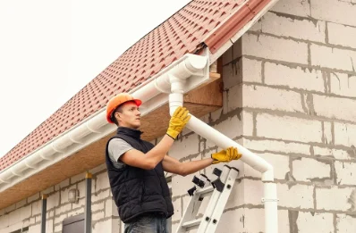 Pose et remplacement de gouttières à Sost